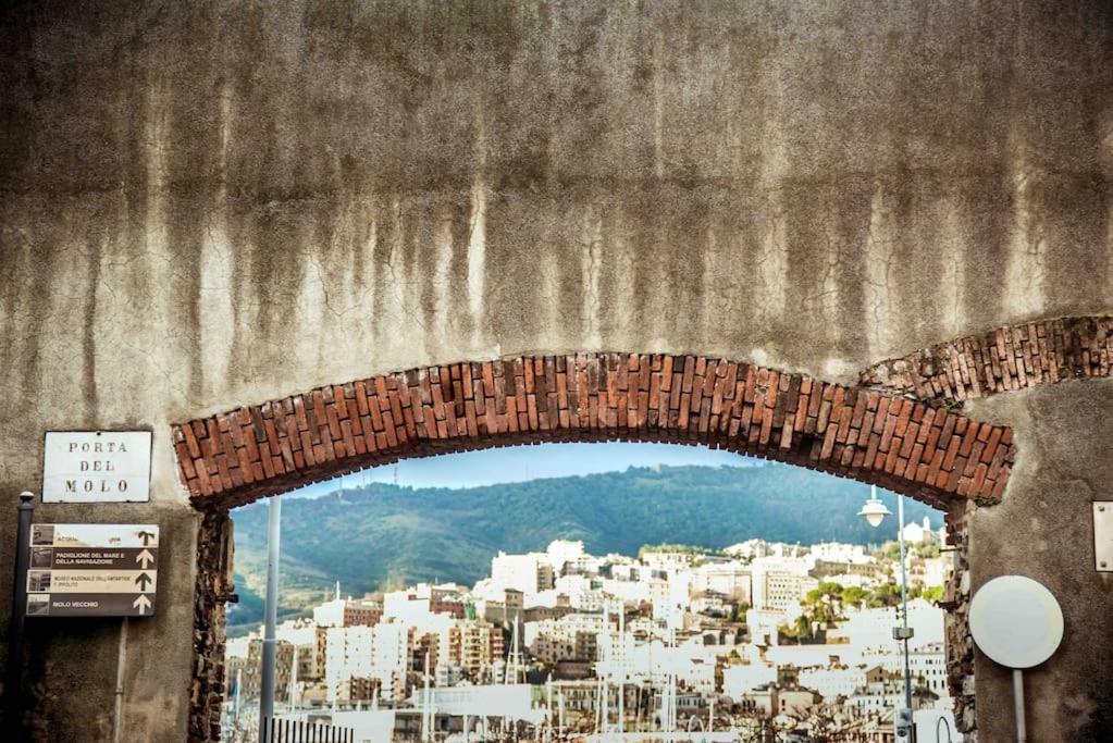 La Finestra Sul Cielo Del Porto Antico Di Genova Lägenhet Exteriör bild