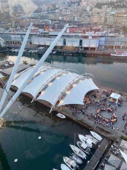 La Finestra Sul Cielo Del Porto Antico Di Genova Lägenhet Exteriör bild